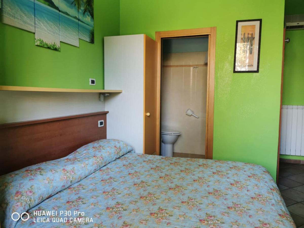 Porto Recanati Zimmer Esterno foto